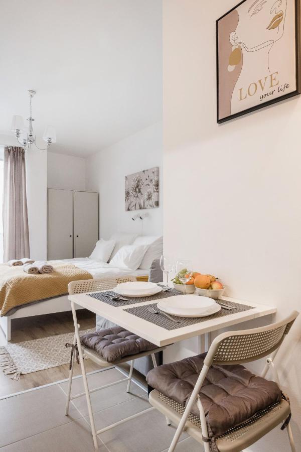 شقة Stylish And Cozy Studio In The Heart Of The City بودابست المظهر الخارجي الصورة